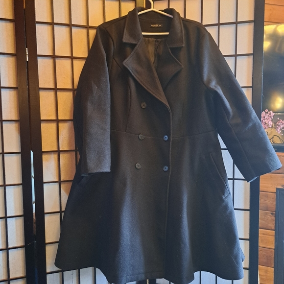 Black Double Breasted Wool like Coat with Slant Pockets - Picture 13 of 16